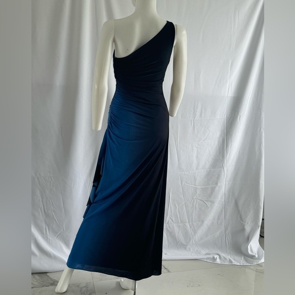Betsy & Adam’s One shoulder Ruched Maxi Dress Size 4 Blue Ombre - Picture 3 of 9